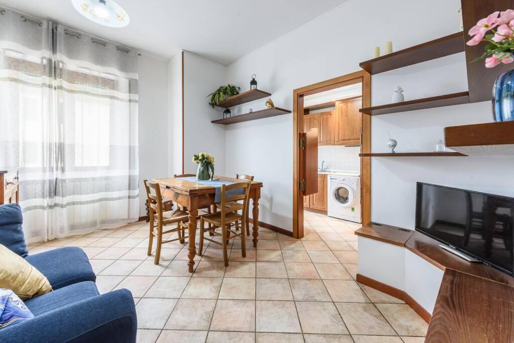Parking & Wifi City Walls Apartment بستويا المظهر الخارجي الصورة